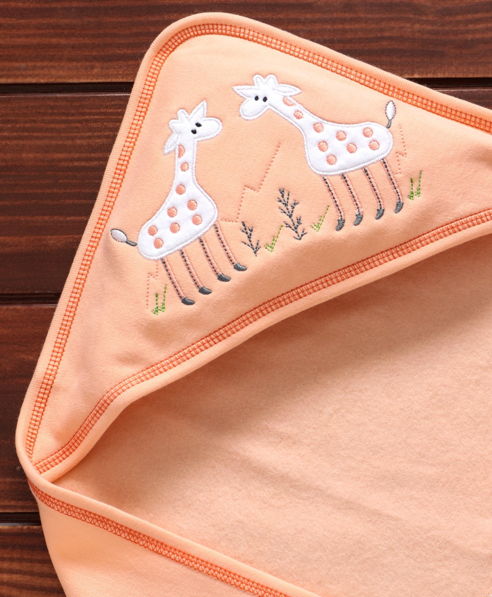 100%  COTTON FLEECY HOODED BLANKET WITH CUTE GIRAFFEE EMBROIDERY